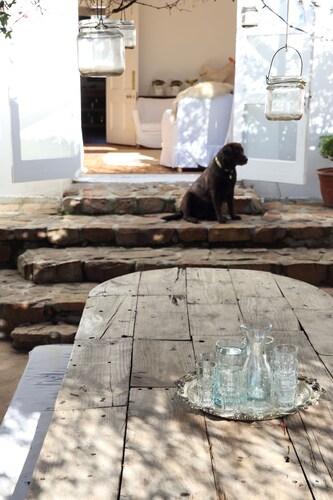 Beautiful and tranquil self-catering cottage in the heart of Cape Town