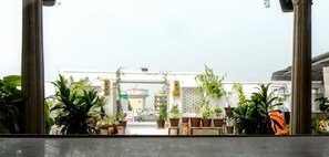 Exterior detail - Hotel Kishan Kunj (Kota)