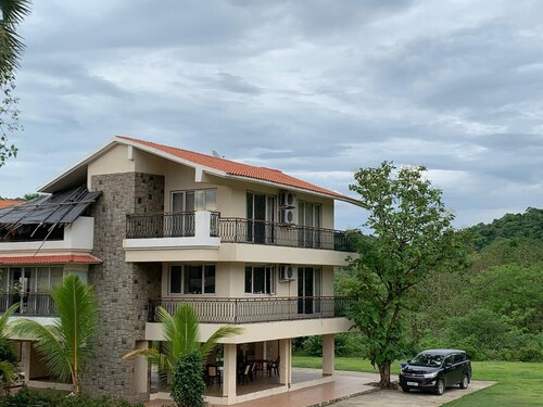 Wood Stock Acres Villa Resort