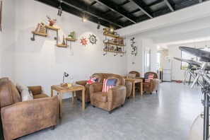 Family Suite, 5 Bedrooms, Non Smoking | 5 bedrooms, blackout drapes, free WiFi, wheelchair access