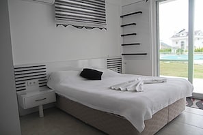 Villa | Mørklægningsgardiner, sengetøj