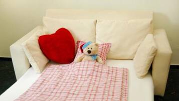 2 bedrooms, WiFi, bed sheets