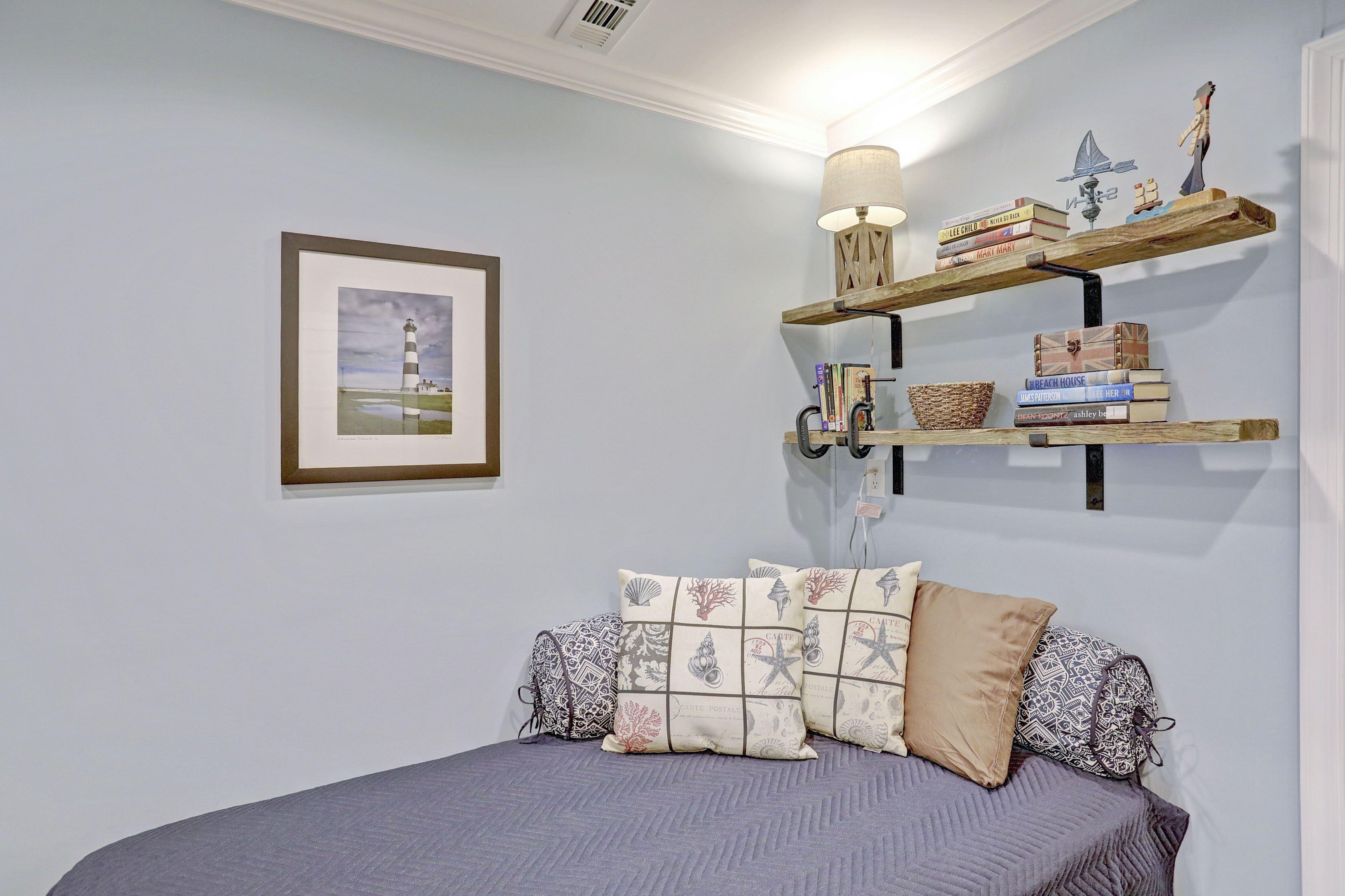 Private Cottage in Historic Yorktown (at Yorktown Cottages)