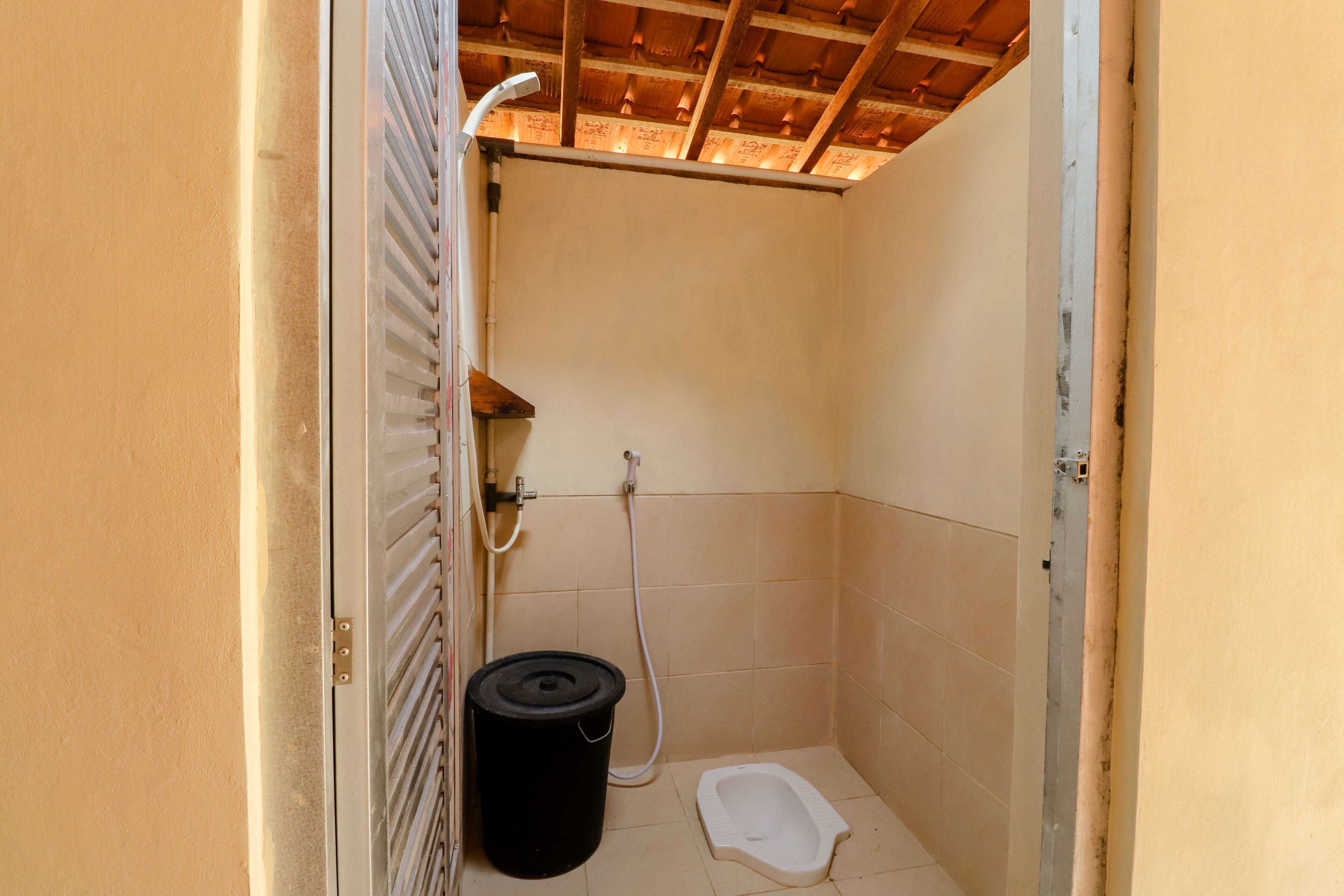 Douche, serviettes fournies