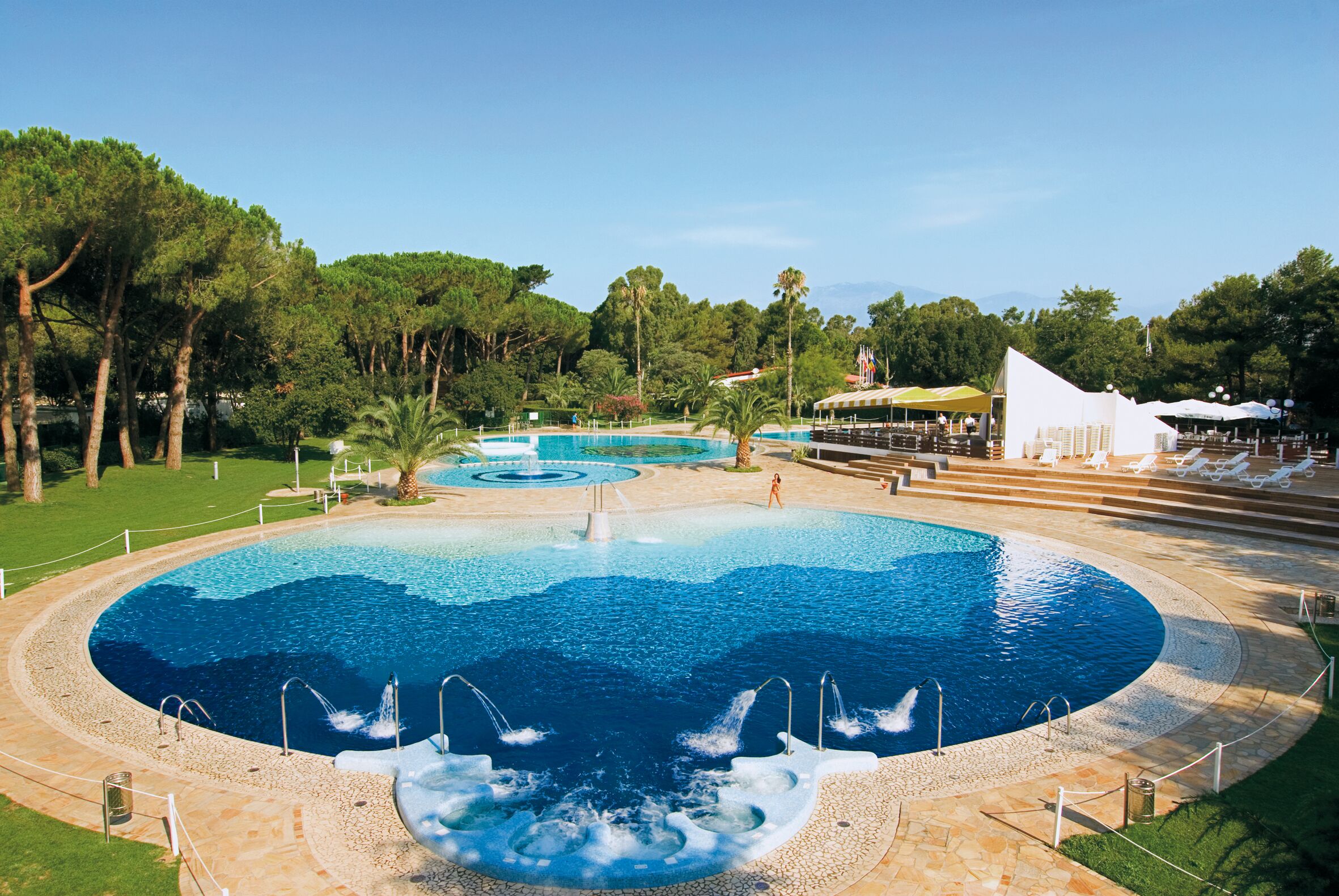 Seasonal outdoor pool