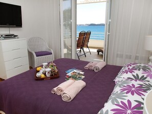 2 chambres, coffre-fort, lit de bébé portatif, accès au Wi-Fi (inclus)
