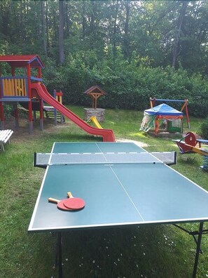 Außen-Kinderspielplatz