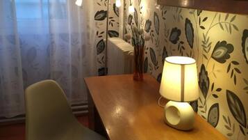 Double Room | 1 bedroom, individually decorated, individually furnished, desk