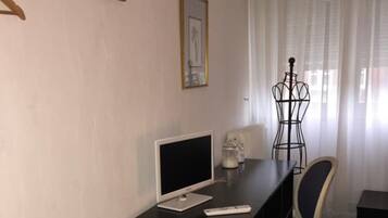 Standard Suite | Television