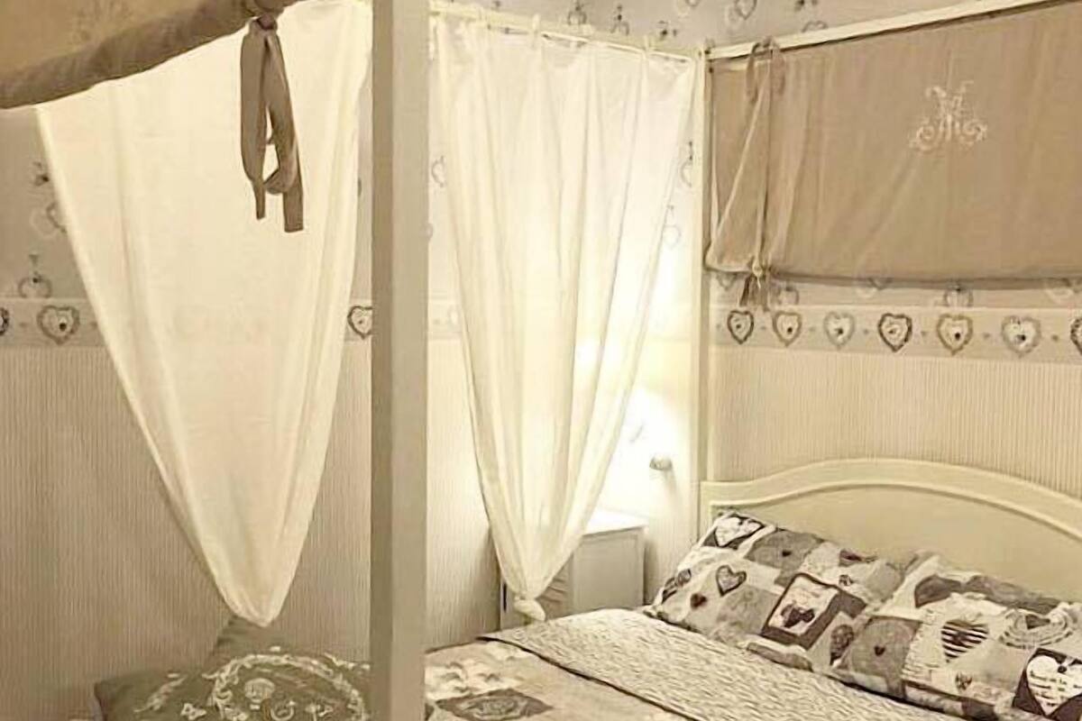 Suite familiar, varias camas | Ropa de cama de alta calidad, minibar y decoración personalizada