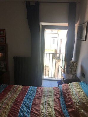 Basic Townhome, 2 Bedrooms | 2 bedrooms, iron/ironing board, free WiFi, bed sheets - Casa angelo (Raiano)