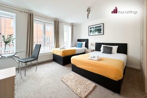 6 bedrooms, iron/ironing board, WiFi, bed sheets