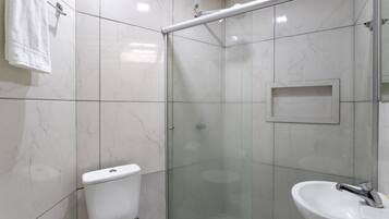 Wi-Fi de cortesia, roupa de cama