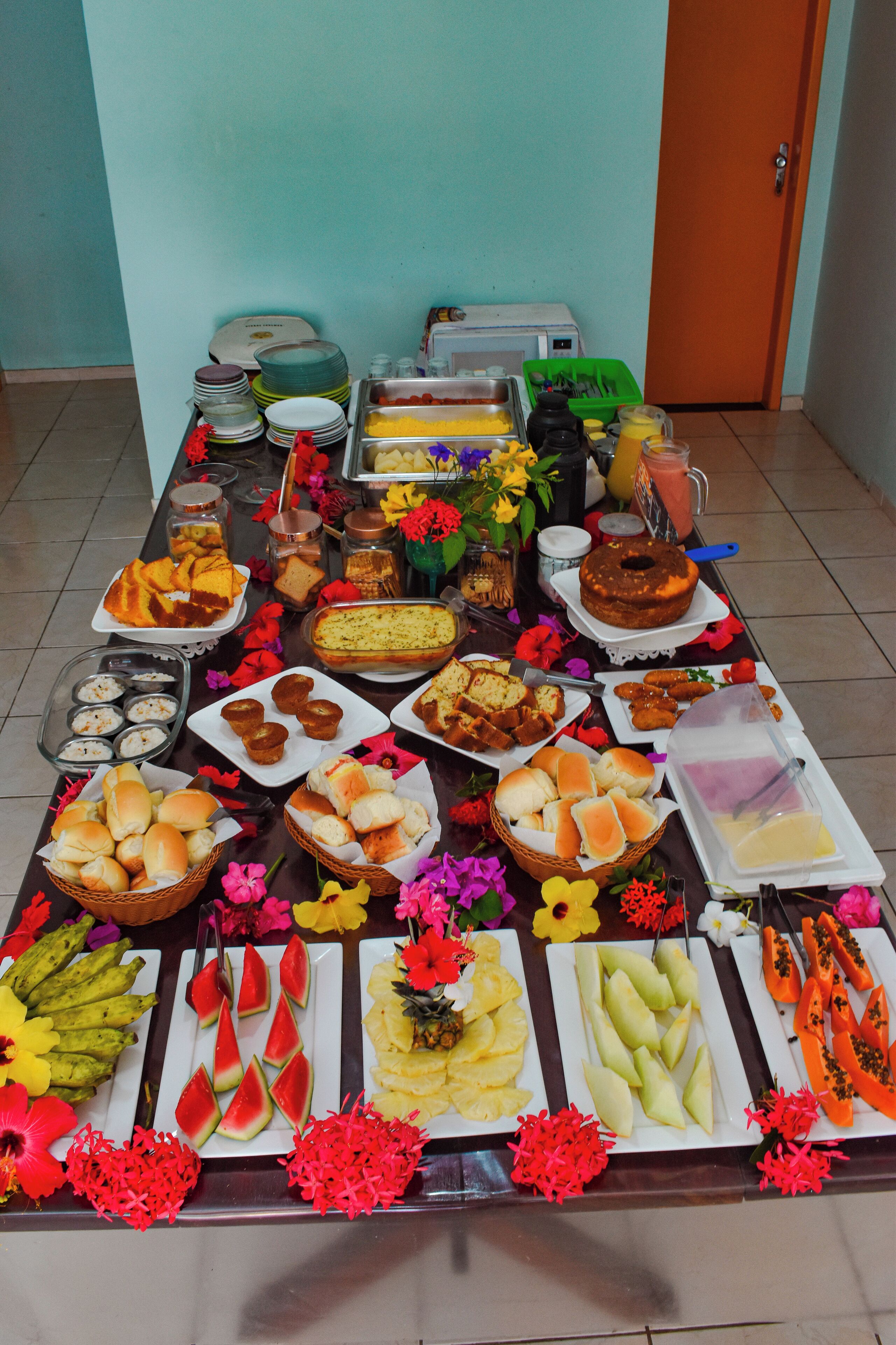 包含每日自助早餐