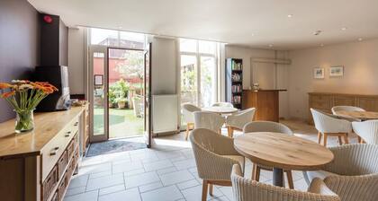 Appartement supérieur avec parking privé dans le coeur historique de Bruges