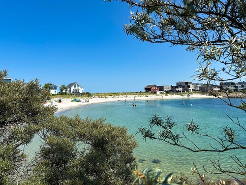 BalticLounge 1: Hundefreundliches Ostsee-Apartment mit Meerblick und Strandkorb
