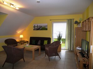 Unclassified image, 4 of 30, button