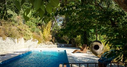 Maison d'architecte à Ménerbes avec piscine privée pour 6 personnes