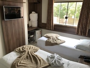 Zweibettzimmer | Minibar, Bettwäsche