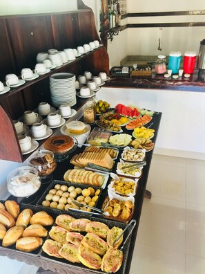 Free daily full breakfast