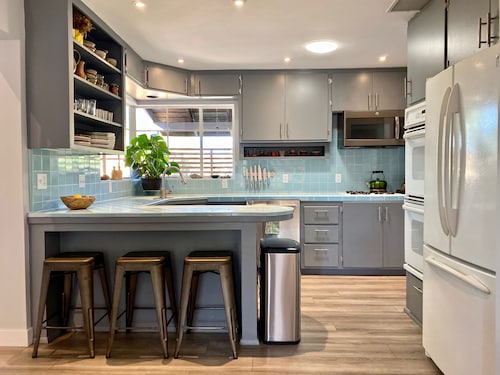 ‘Garden House’ - Beautiful Mid-Century Home