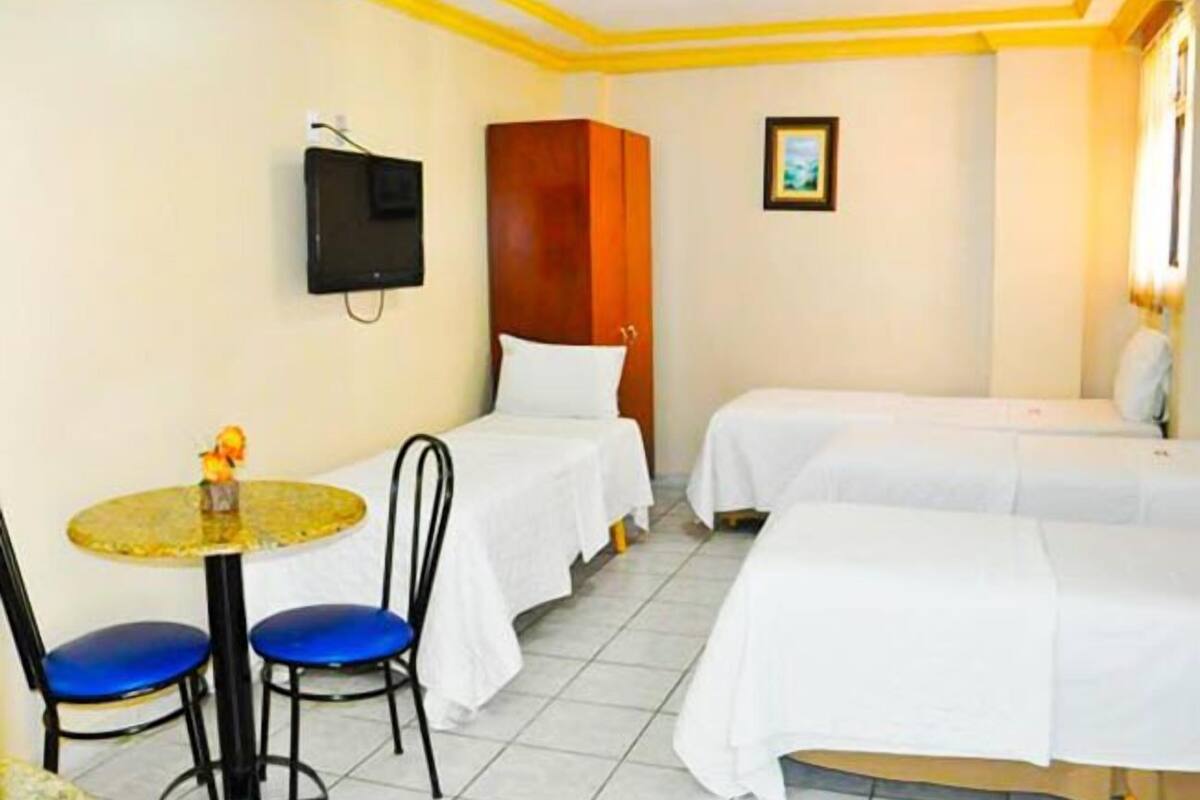 Minibar, cortinas blackout, wifi gratis y ropa de cama