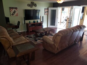 TV - 2020 Masters rental 2 miles away (Augusta)