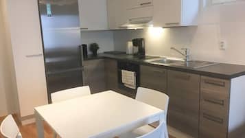 Apartemen, 1 kamar tidur | Dapur pribadi | Lemari es besar, microwave, oven, dan kompor