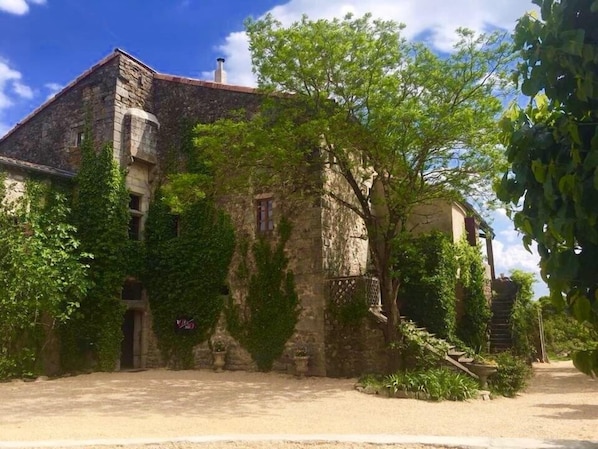 Façade de l’hébergement