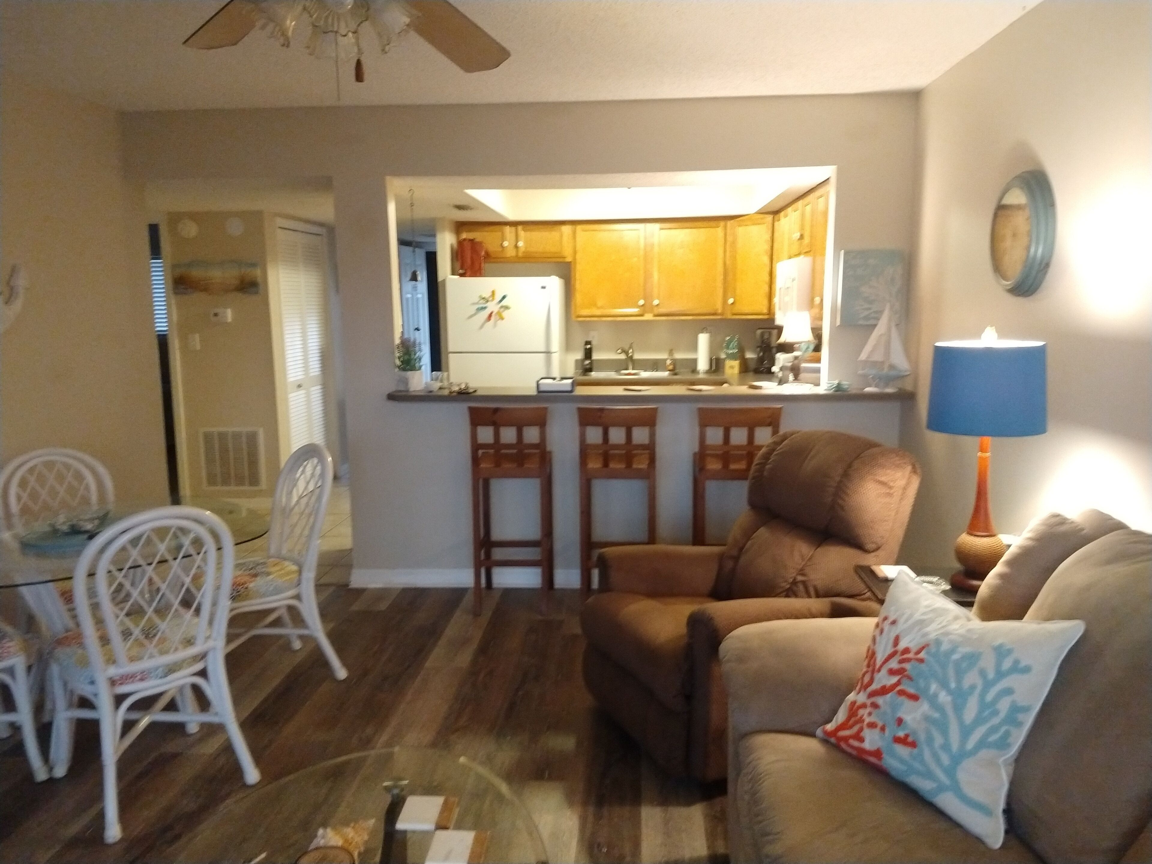 Crescent Beach Condo - Wonderful location!