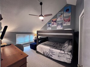 2 bedrooms, internet, bed sheets - The Perfect Mountain Hideaway (Sugar Mountain)