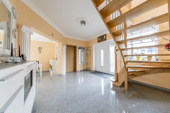 Interior entrance - Private House Auf den Kirchstücken (Hannover)