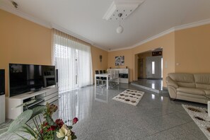 TV - Private House Auf den Kirchstücken (Hannover)