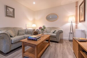 Cottage, 2 Bedrooms | Living room | Flat-screen TV