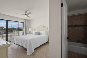 2 chambres, fer et planche Ă repasser, Wi-Fi, draps fournis