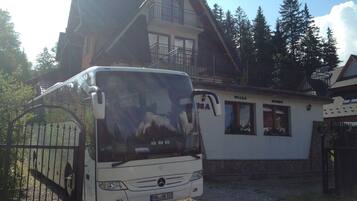 ด้านหน้าที่พัก