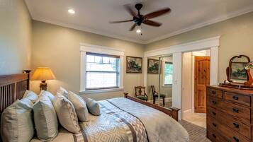 5 bedrooms, iron/ironing board, WiFi, bed sheets