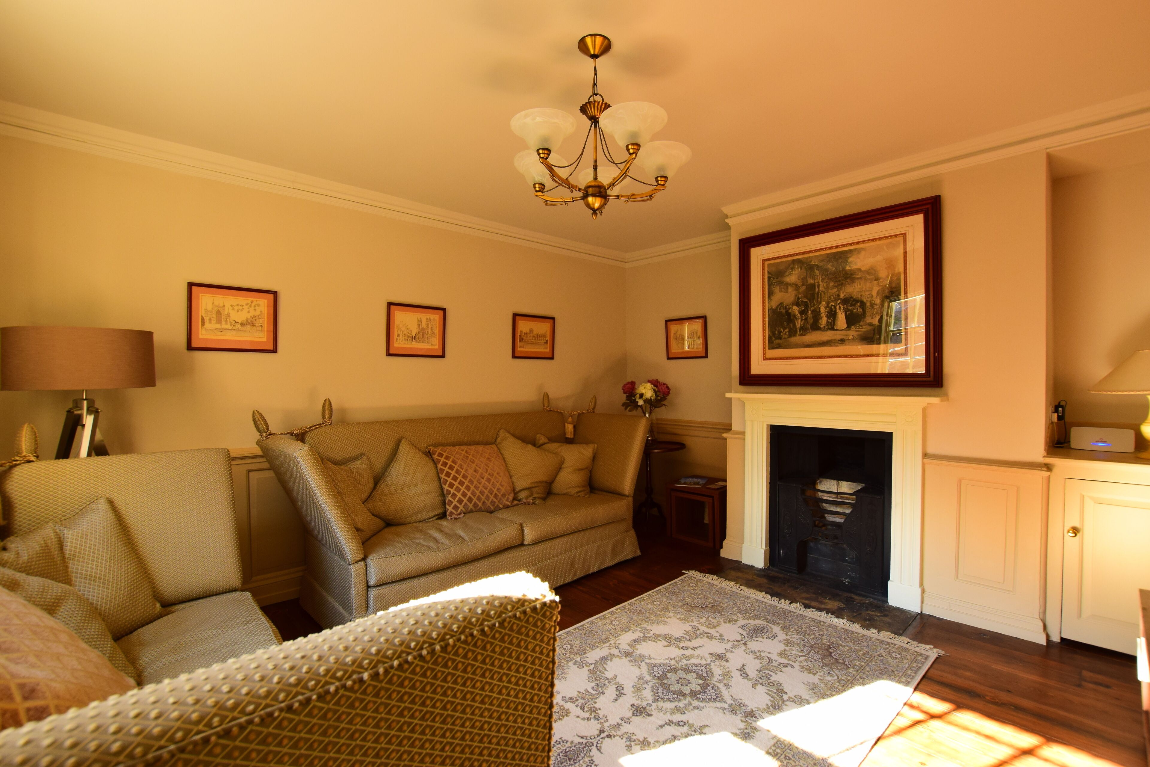 14 St Saviour's Place