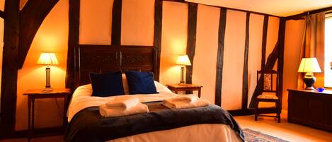 House, 3 Bedrooms | 3 bedrooms, individually decorated, individually furnished