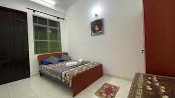 3 camere, ferro/asse da stiro, Wi-Fi gratuito, lenzuola