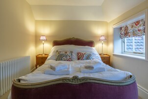 公寓 | 2 多间卧室、特色装修、特色家居、办公桌