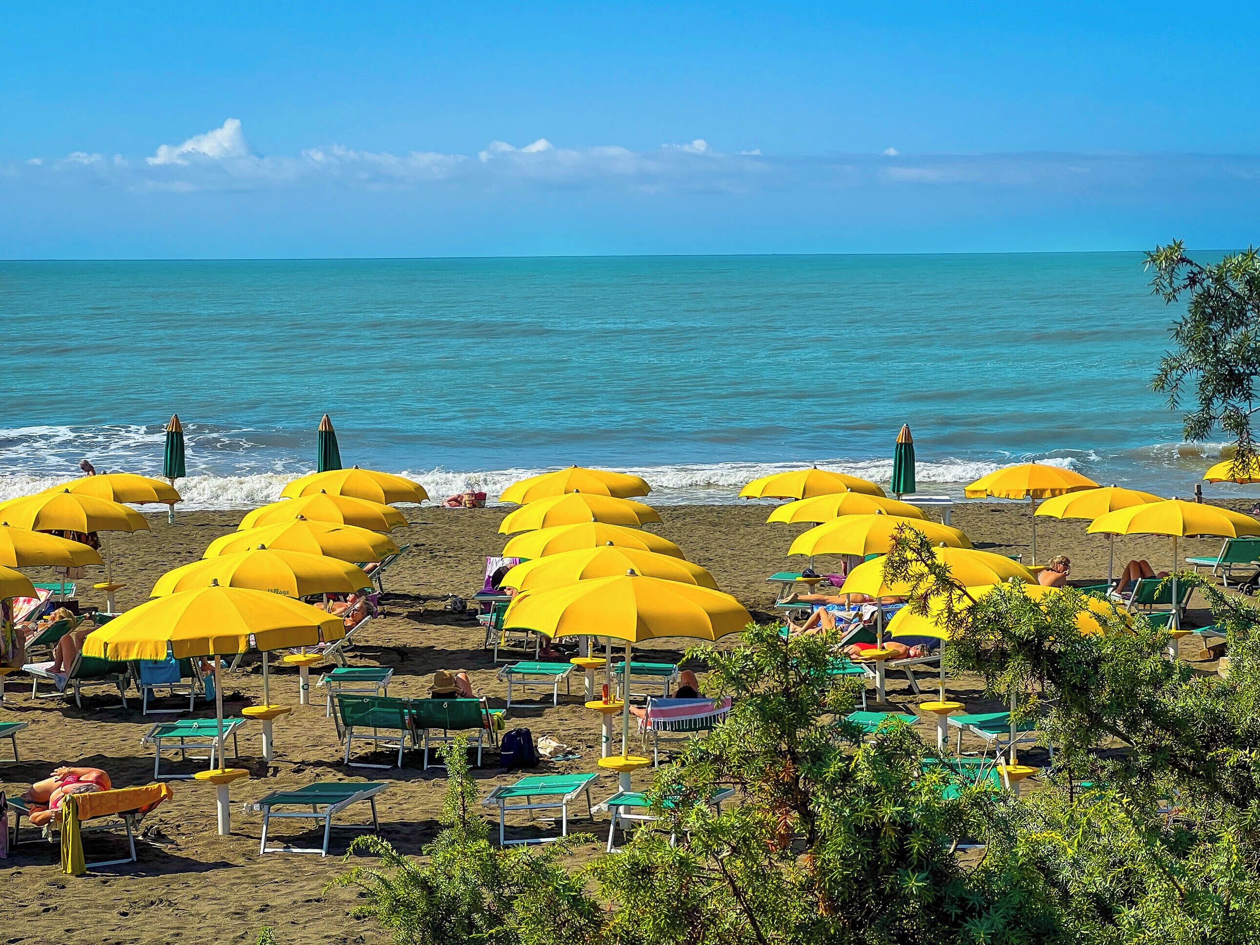 Di pantai