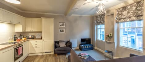 Huoneisto | Oleskelualue | Taulutelevisio