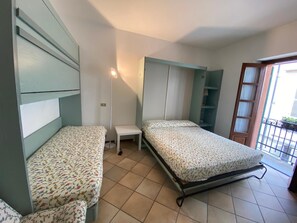 Individually decorated, individually furnished, free WiFi, bed sheets - Albergo Cannon D'Oro (Cocconato)