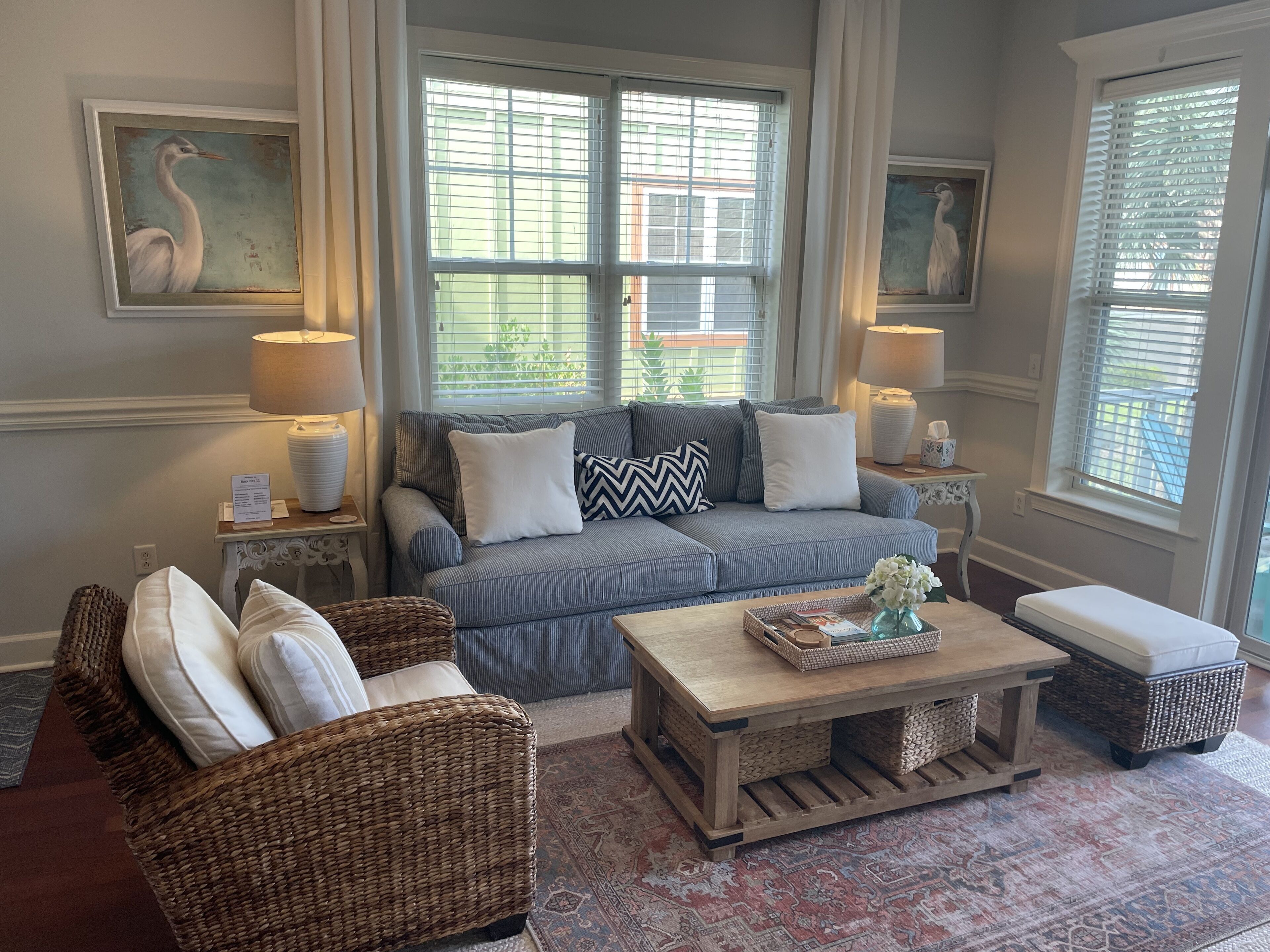 Back Bay #11. Folly Beach Townhouse 3 BR Walking Distance to Beach and Shops.