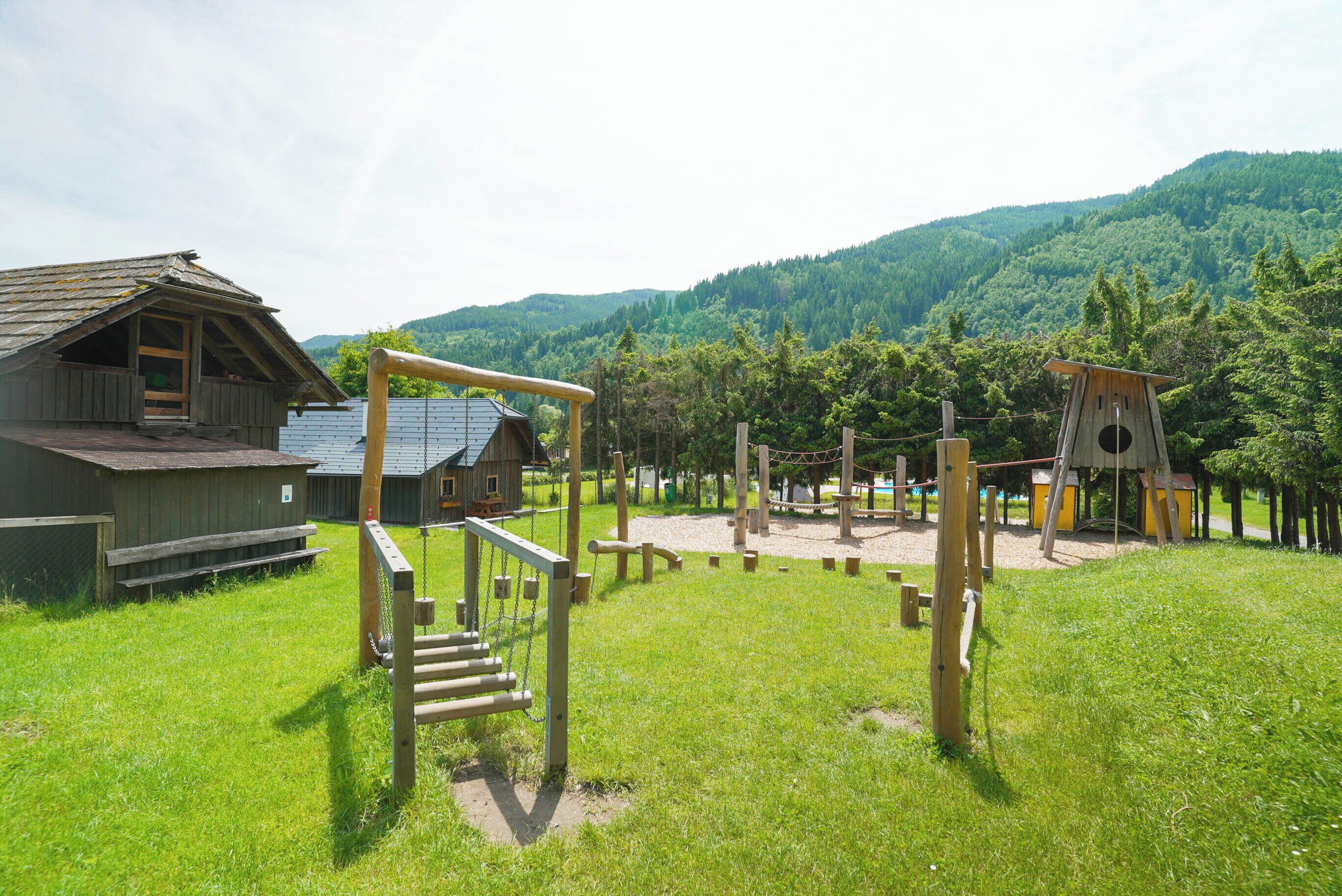 Children’s play area – outdoor