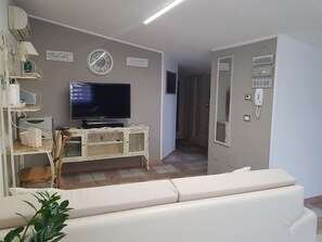 Smart TV, books