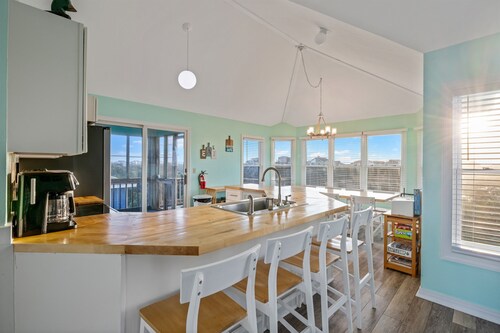 Semi-Oceanfront water views  Private Heated now open