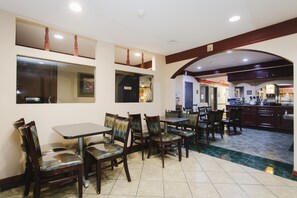 Desayuno para llevar incluido todos los días 