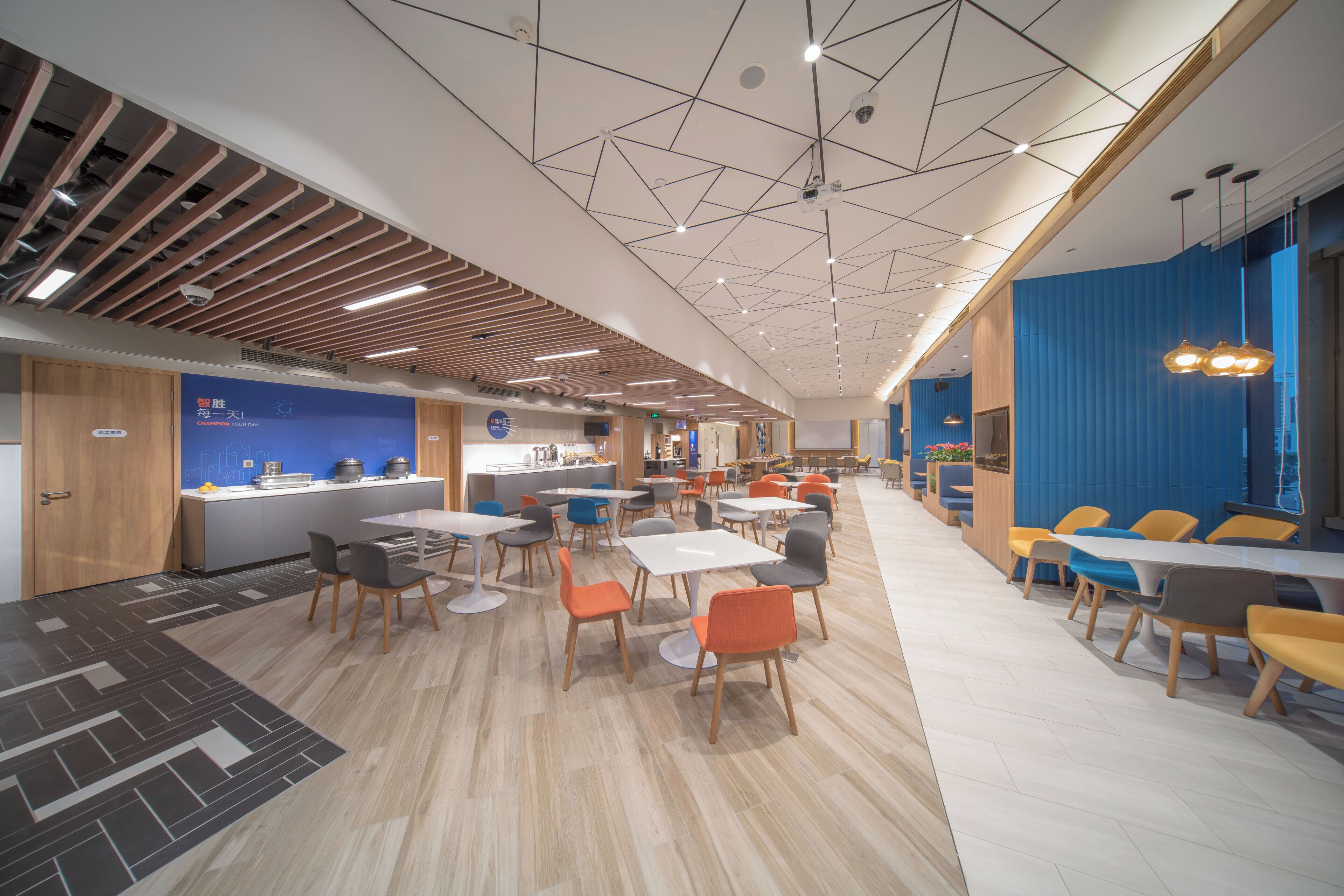 Photo - Holiday Inn Express Shanghai Huijin by IHG